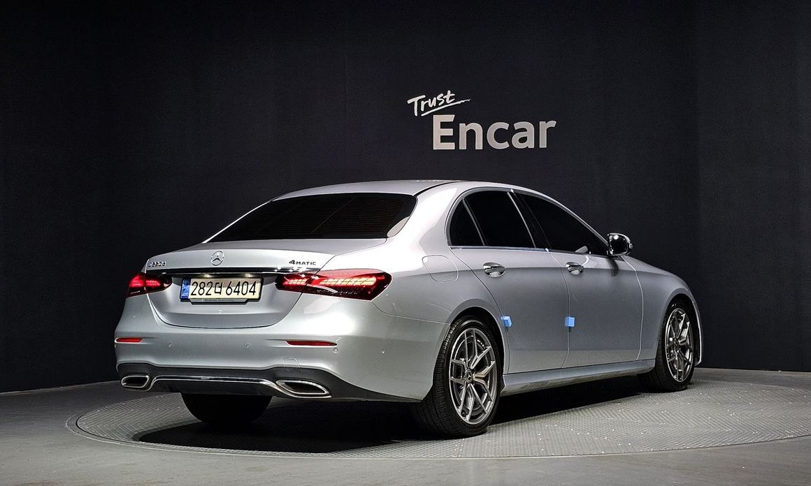 Mercedes-Benz E-Class E220d 4MATIC AMG Line, 2022