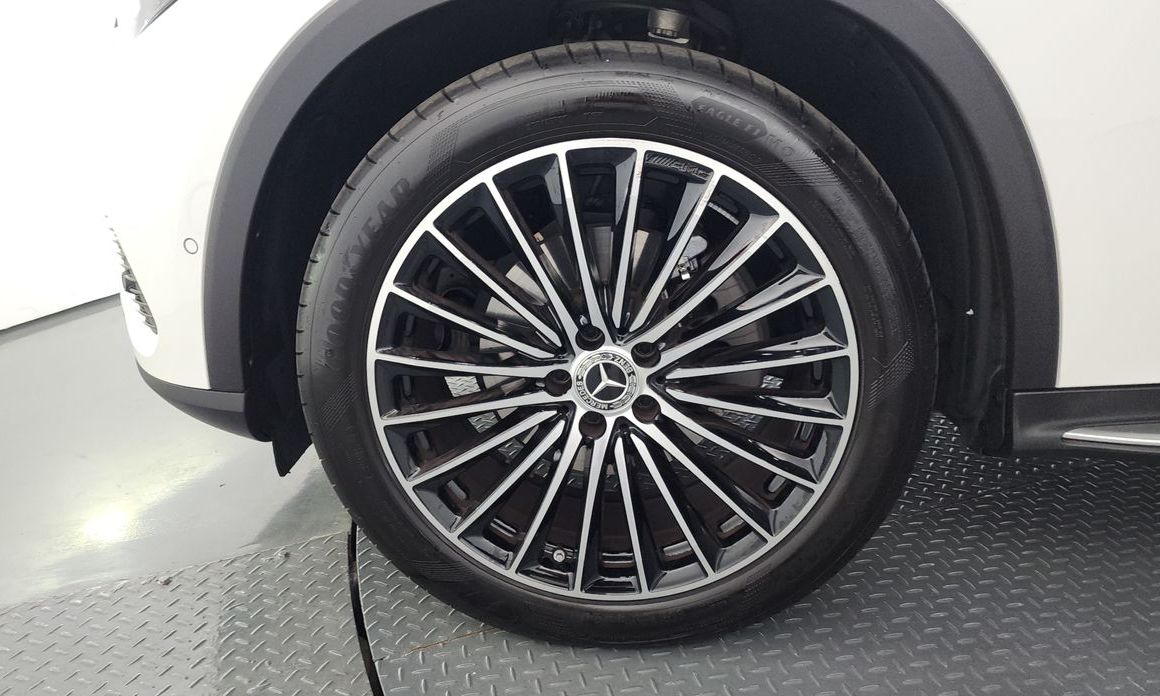 Mercedes-Benz GLC-Class GLC 300 4MATIC Avantgarde, 2025