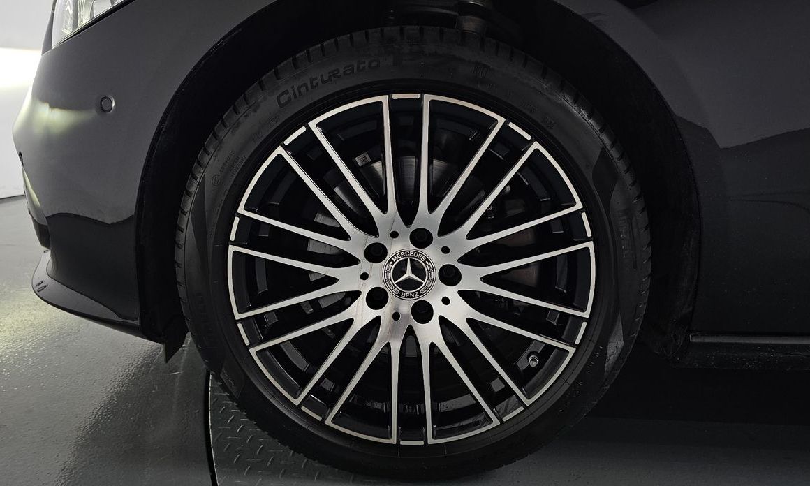 Mercedes-Benz C-Class C200 Avantgarde, 2024