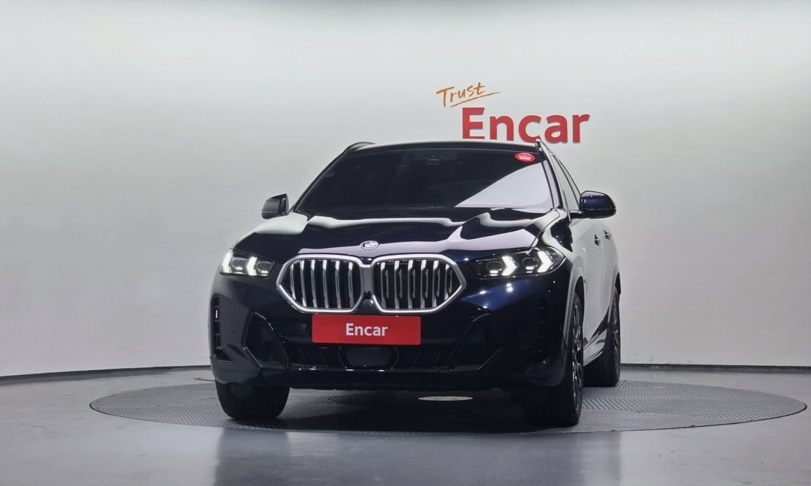 BMW X6 xDrive40i M Sport, 2025