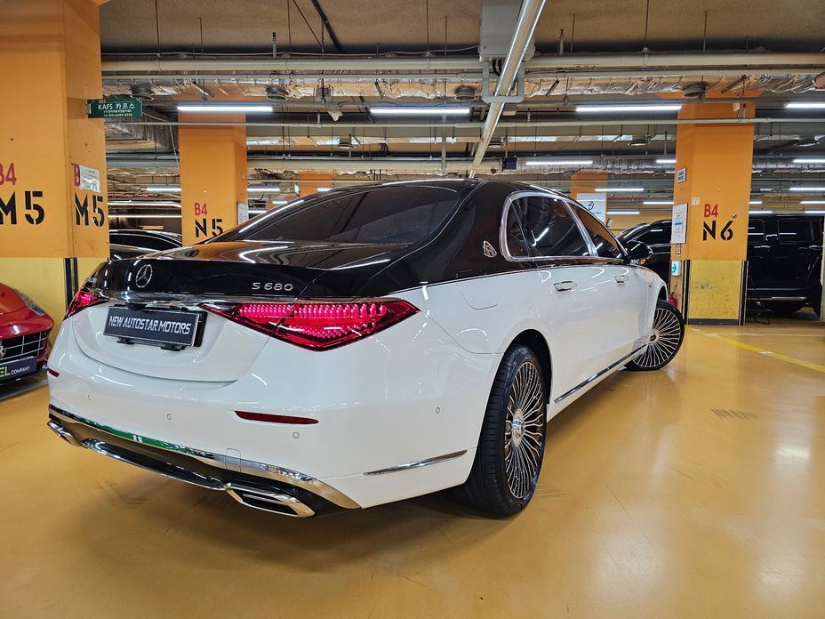 Mercedes-Benz S-Class Maybach S680 4MATIC, 2023
