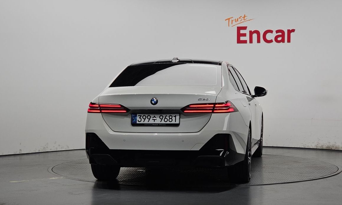 BMW 5-Series 520i M Sport, 2024