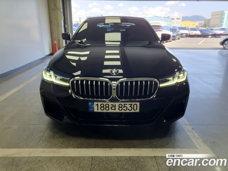 BMW 5-Series 530i M Sport Package, 2023