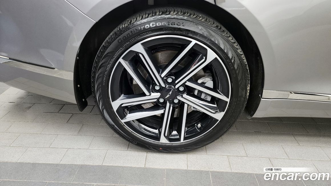 Genesis G80 Gasoline 2.5 Turbo AWD, 2025