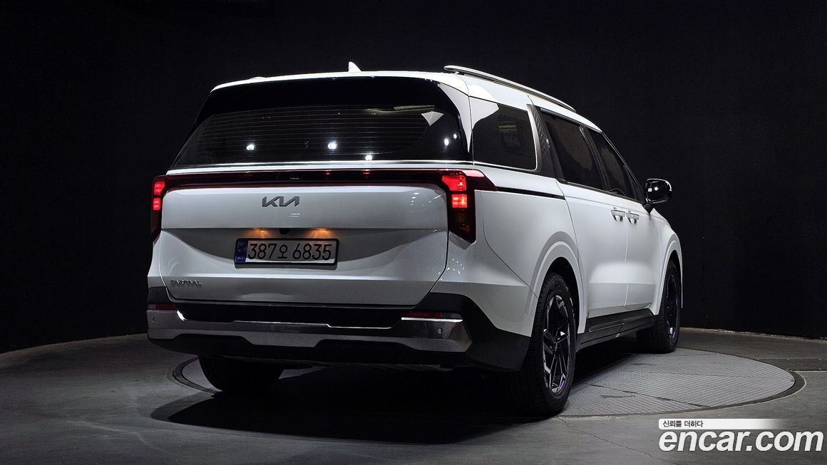 Kia Carnival 9-Seater Noblesse, 2024