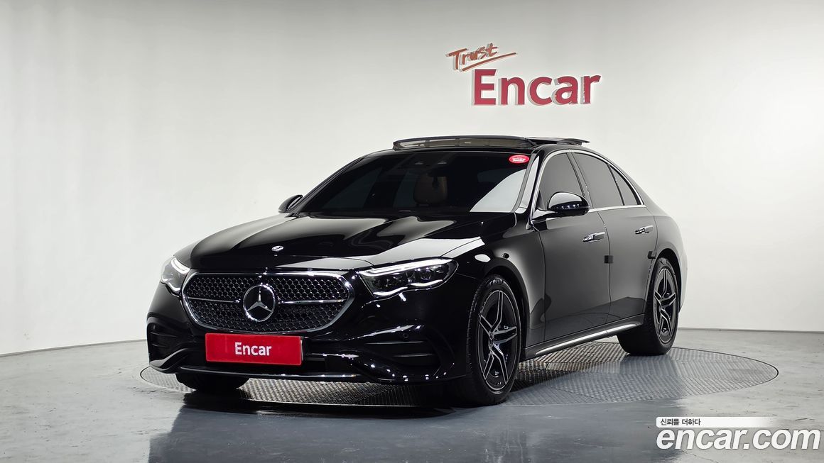 Mercedes-Benz E-Class E300 4MATIC AMG Line, 2024