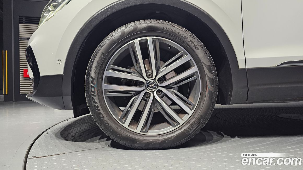 Volkswagen Tiguan 2.0 TDI Prestige, 2023