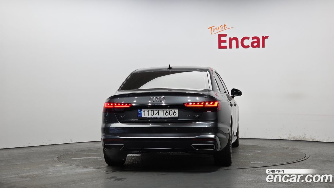 Audi A4 40 TFSI Premium, 2023