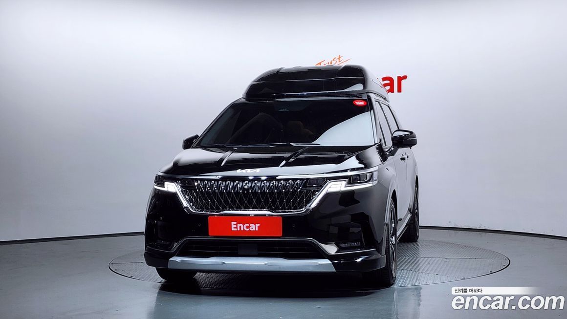 Kia Carnival 9-Seater Hi-Limousine, 2023