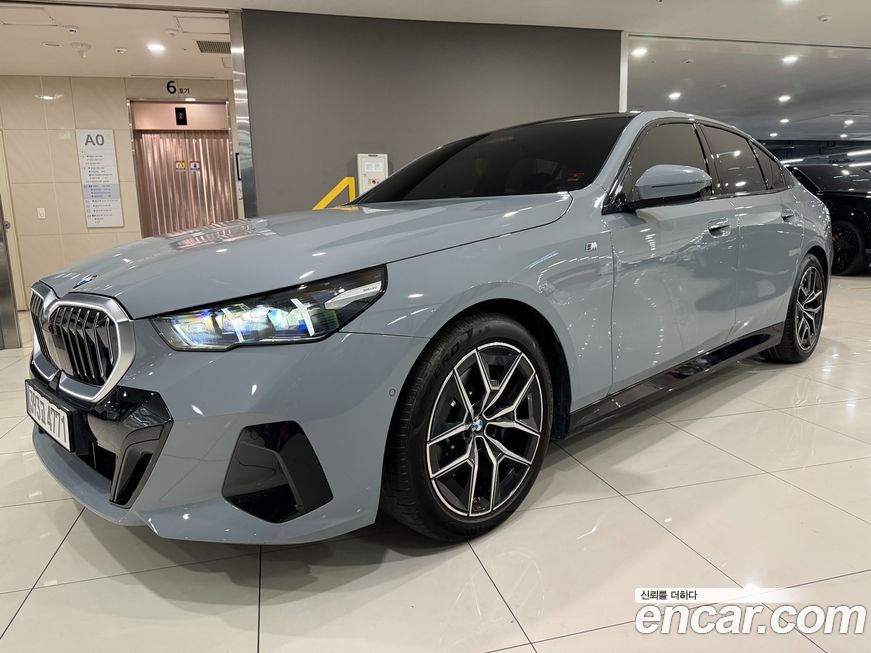 BMW 5-Series 520i M Sport, 2024