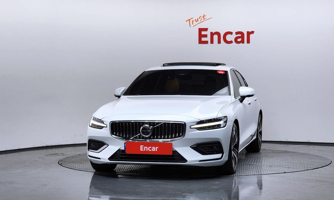 Volvo S60 B5 Ultimate Bright, 2024