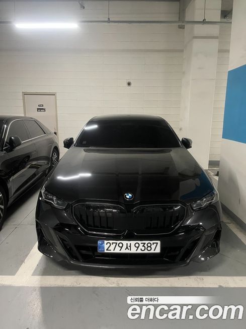 BMW 5-Series 520i M Sport, 2025