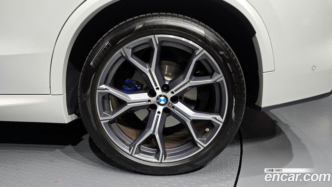 BMW X5 xDrive 40i M Sport, 2024