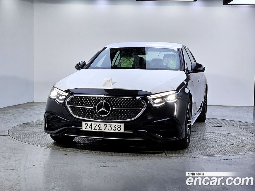 Mercedes-Benz E-Class E300 4MATIC AMG Line, 2026