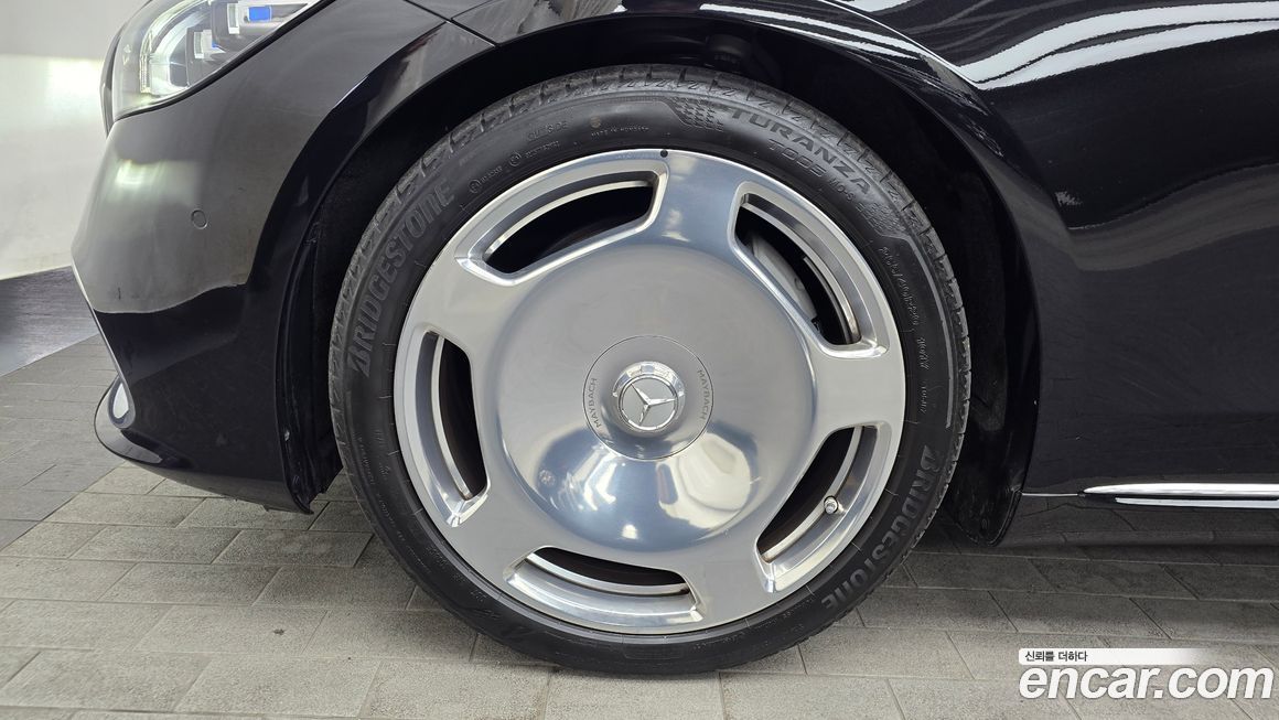 Mercedes-Benz S-Class Maybach S580 4MATIC, 2024