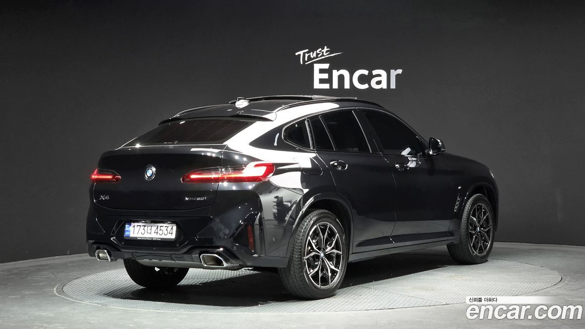 BMW X4 xDrive20i M Sport, 2023
