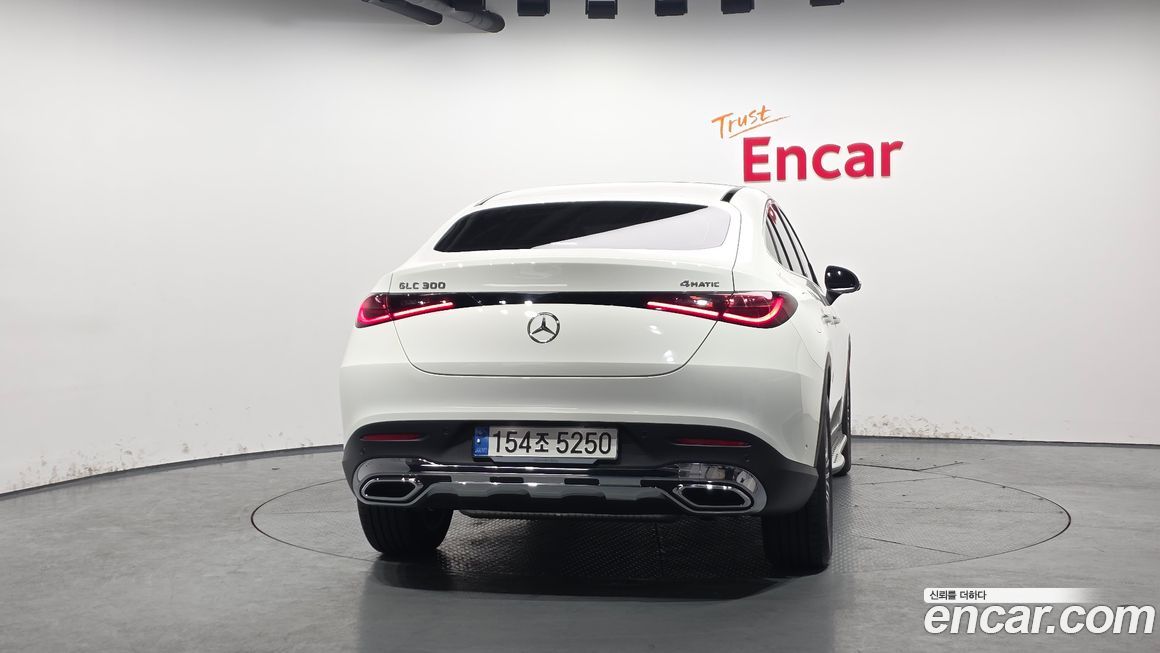 Mercedes-Benz GLC-Class GLC300 4MATIC Avnatgarde Coupe, 2025