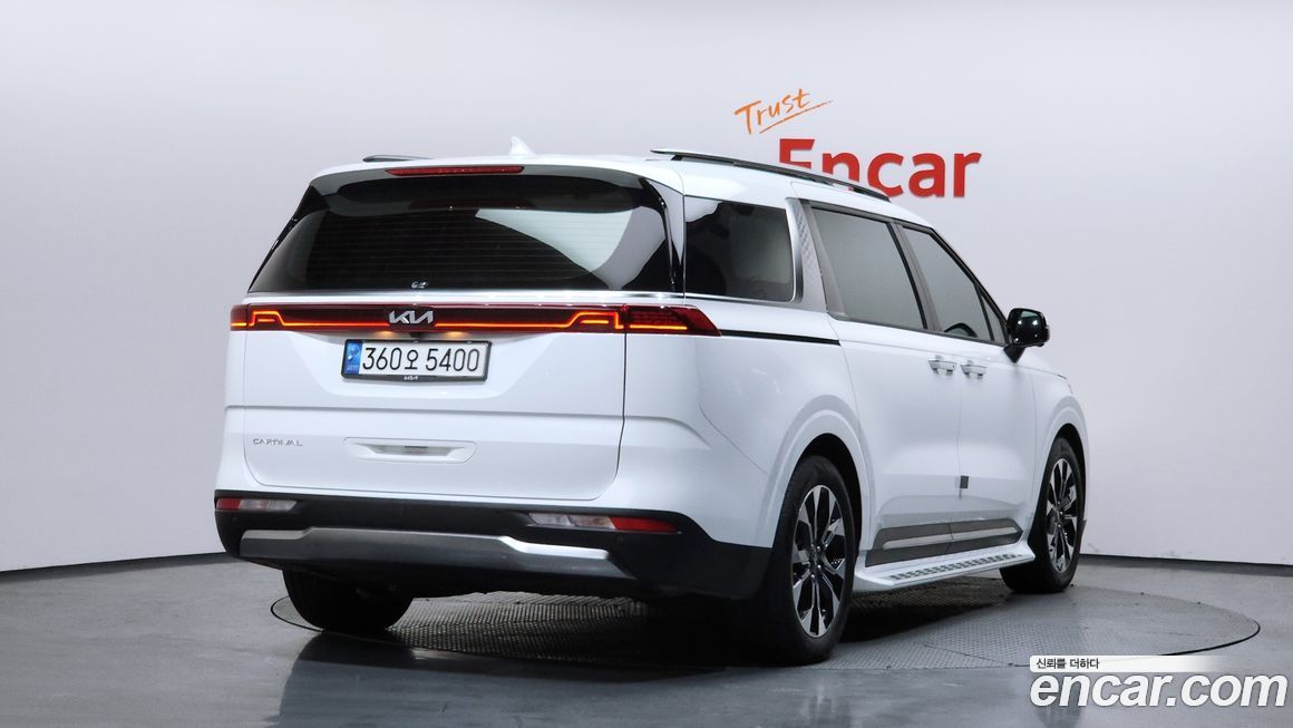 Kia Carnival 7-Seater Signature, 2022