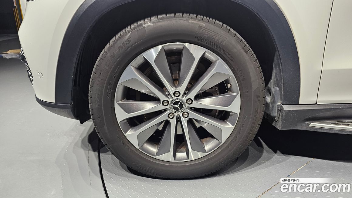 Mercedes-Benz GLE-Class GLE300d 4MATIC, 2023