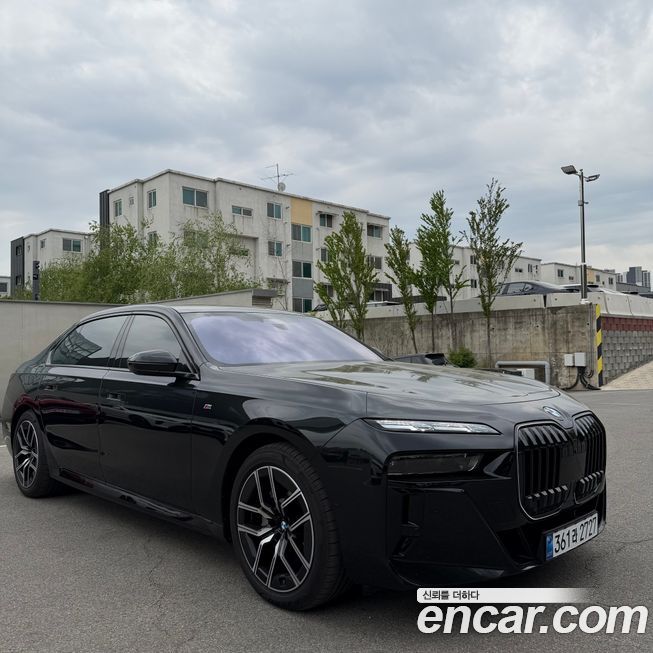 BMW 7-Series 740d xDrive M Sport, 2025
