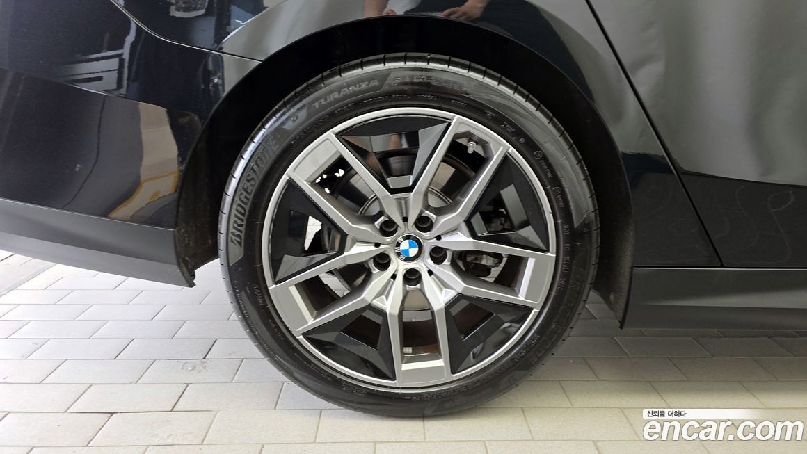 BMW 5-Series 523d, 2024