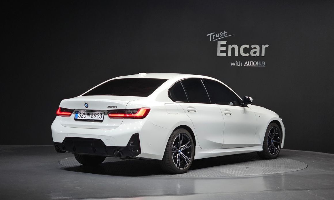 BMW 3-Series 320i M Sport, 2026