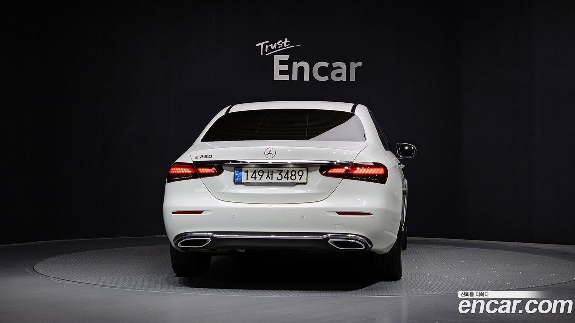 Mercedes-Benz E-Class E250 Avantgarde, 2022