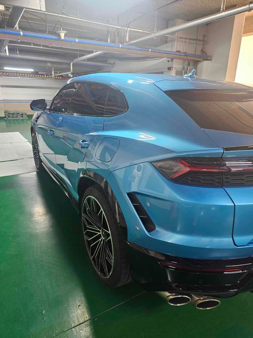 Lamborghini Urus 4.0 V8 SE, 2025