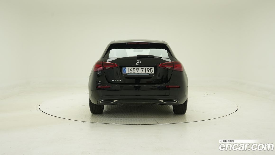 Mercedes-Benz A-Class A220 Hatchback, 2024