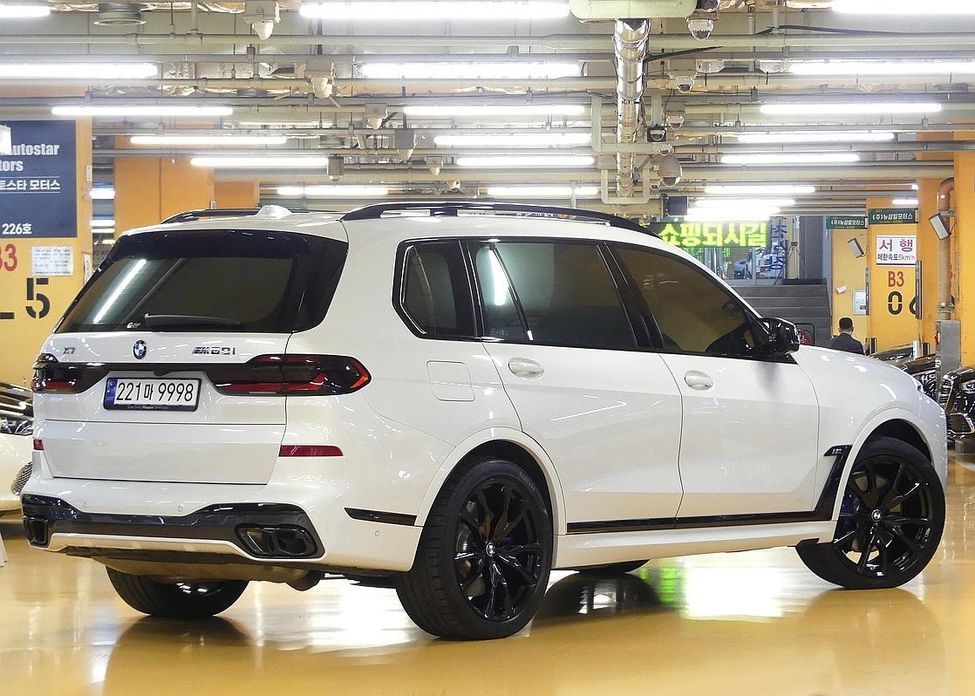 BMW X7 M60i xDrive M sport 6STR, 2024