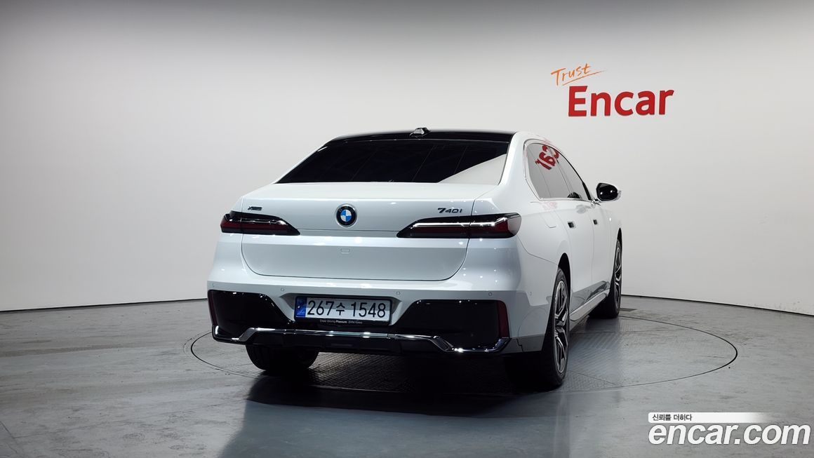 BMW 7-Series 740i xDrive M Sport, 2024