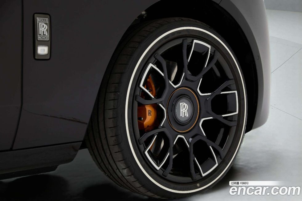 Rolls-Royce Ghost 6.7 V12 Black Badge, 2024