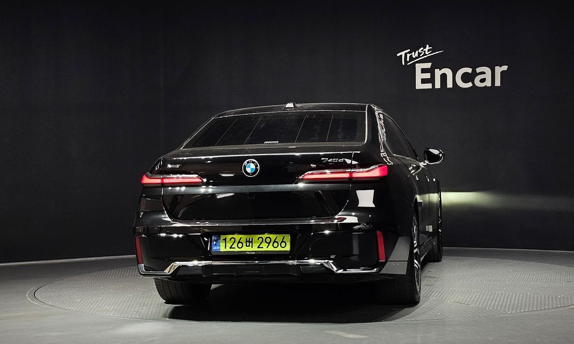 BMW 7-Series 740d xDrive M Sport, 2024