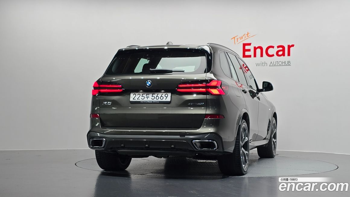 BMW X5 xDrive 40i M Sport, 2025
