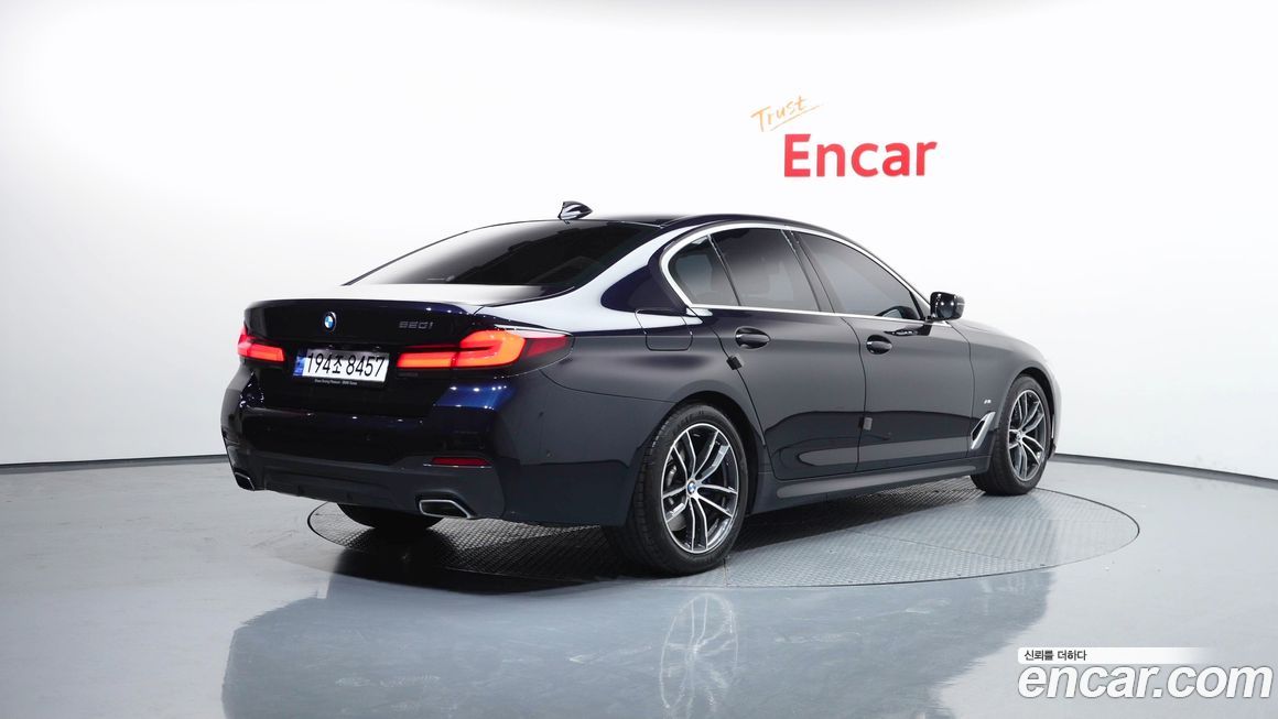 BMW 5-Series 520i M Sport, 2023