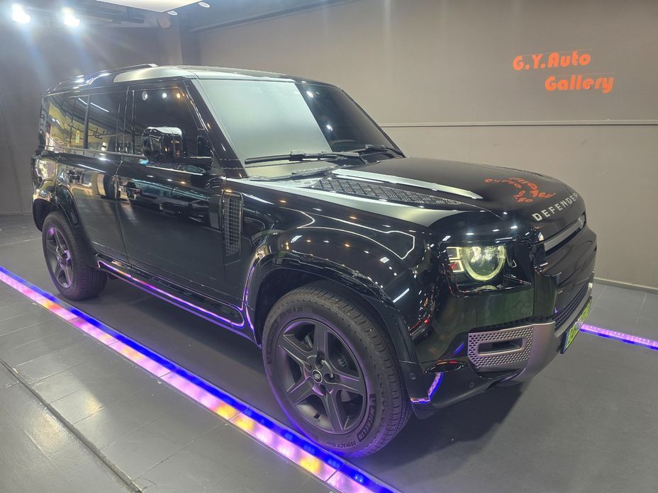 Land Rover Defender 110 P300 X-Dynamic SE, 2025