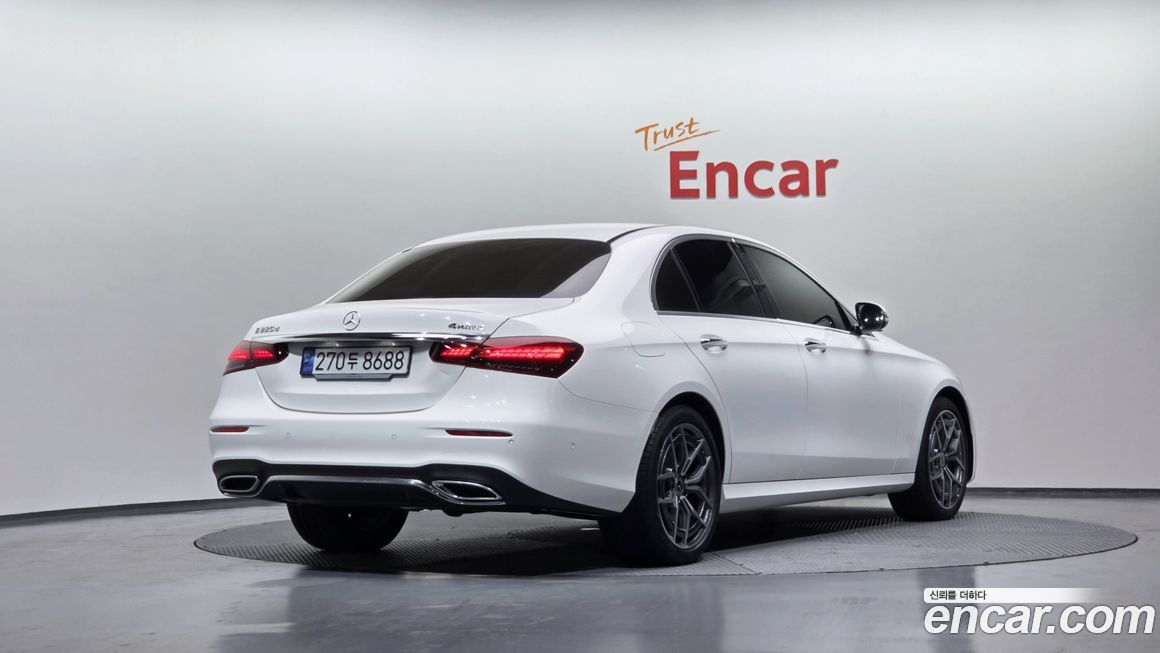 Mercedes-Benz E-Class E220d 4MATIC AMG Line, 2023
