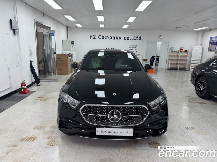 Mercedes-Benz E-Class E200 AMG Line, 2026