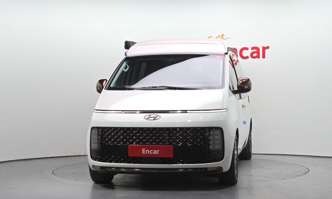 Hyundai Staria 2WD Camping Car, 2024