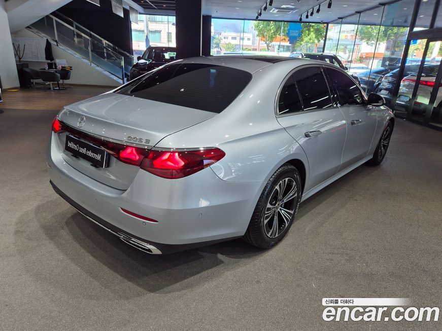 Mercedes-Benz E-Class E200 Avantgarde, 2025