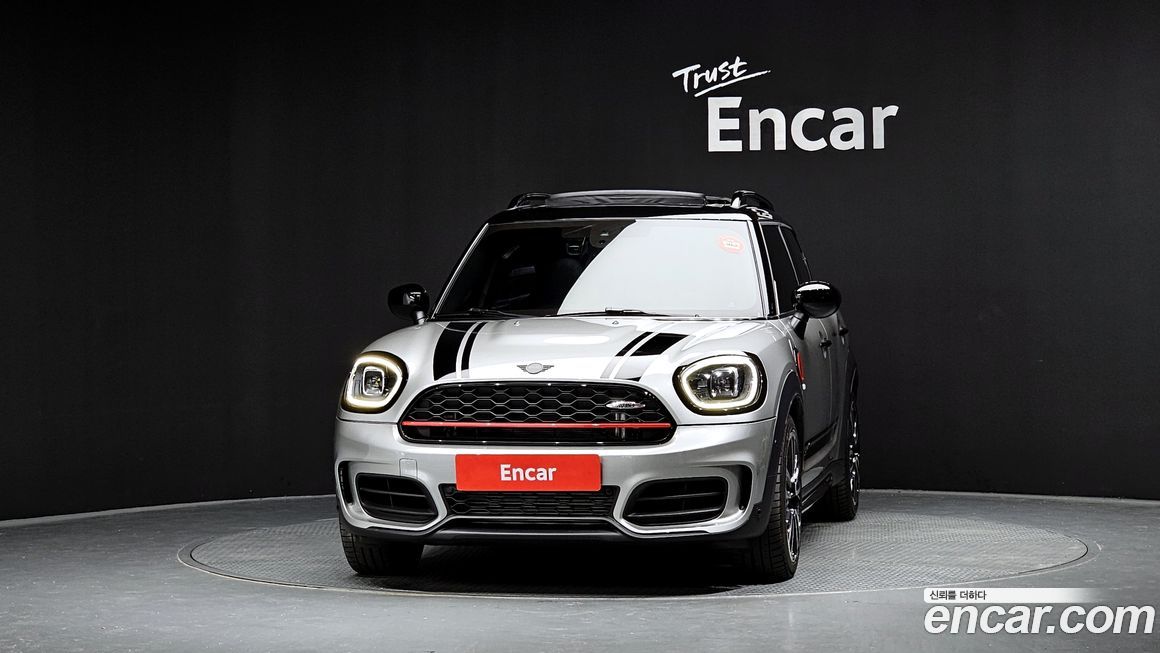 Mini Countryman JCW Launch Pack, 2023