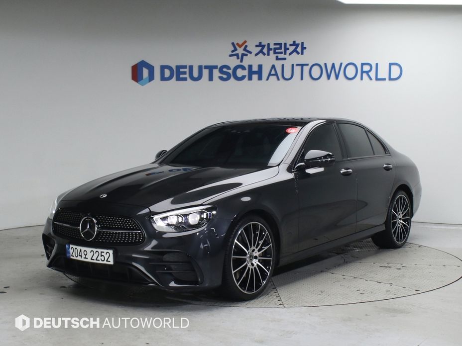 Mercedes-Benz E-Class E350 4MATIC AMG Line, 2023