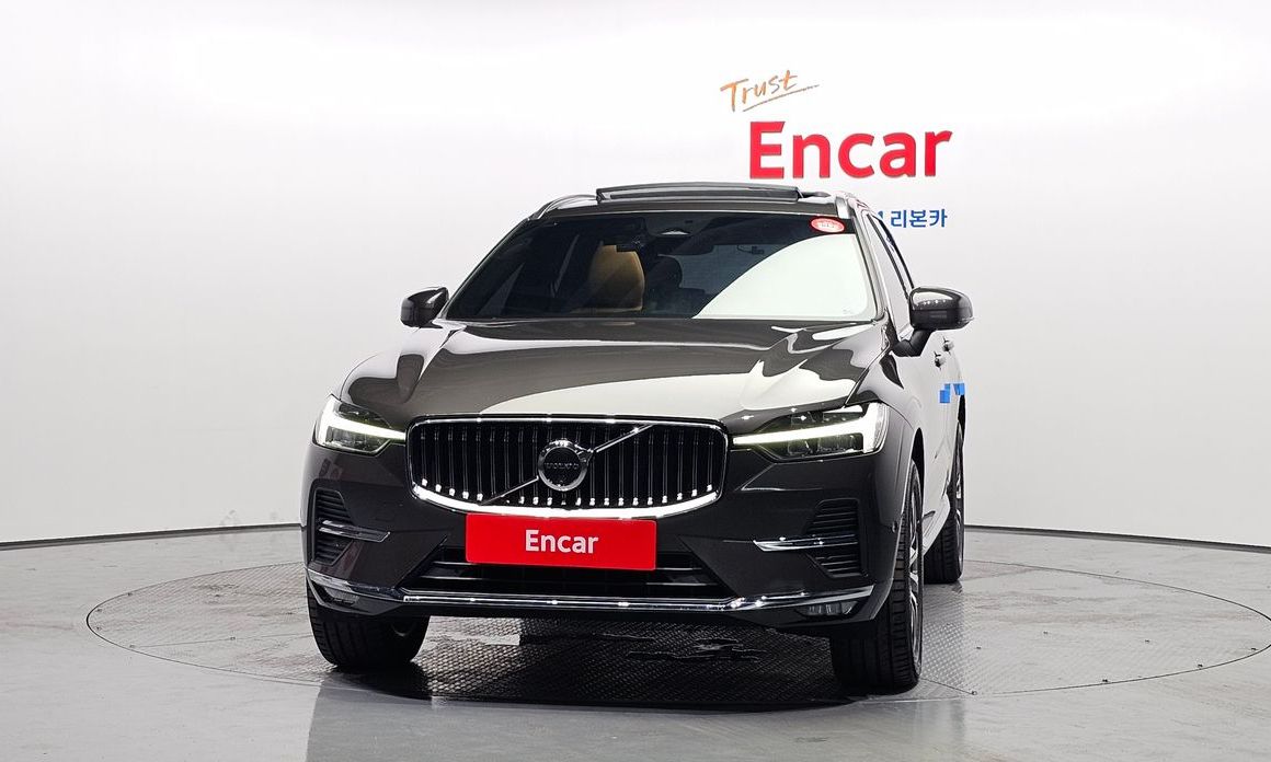 Volvo XC60 B5 Ultimate Bright, 2024