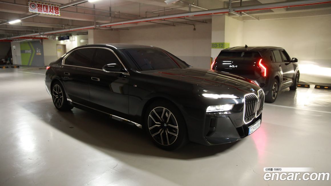 BMW 7-Series 740d xDrive M Sport, 2025