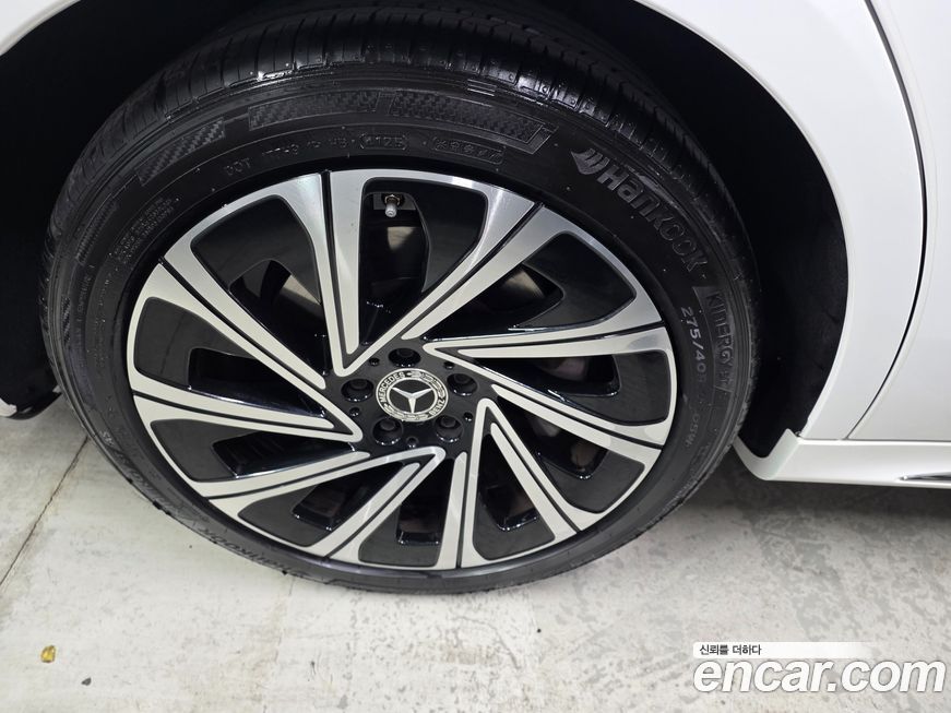 Mercedes-Benz E-Class E300 4MATIC Exclusive, 2024