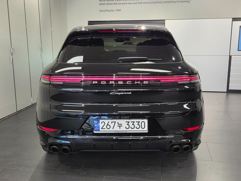 Porsche Cayenne 3.0, 2024