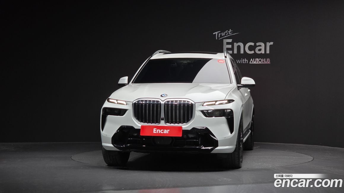 BMW X7 xDrive 40i M Sport 6STR, 2025