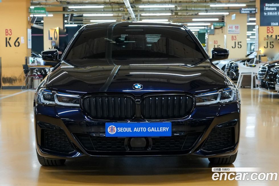 BMW 5-Series 530i xDrive M Sport Package, 2023