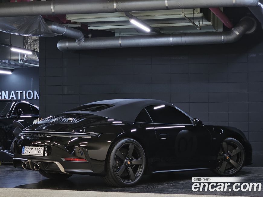 Porsche 911 Carrera GTS Cabriolet, 2026