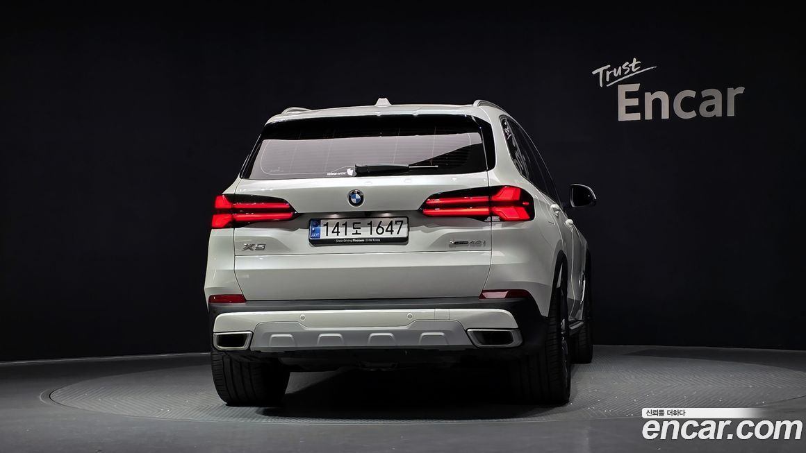 BMW X5 xDrive 40i xLine, 2025